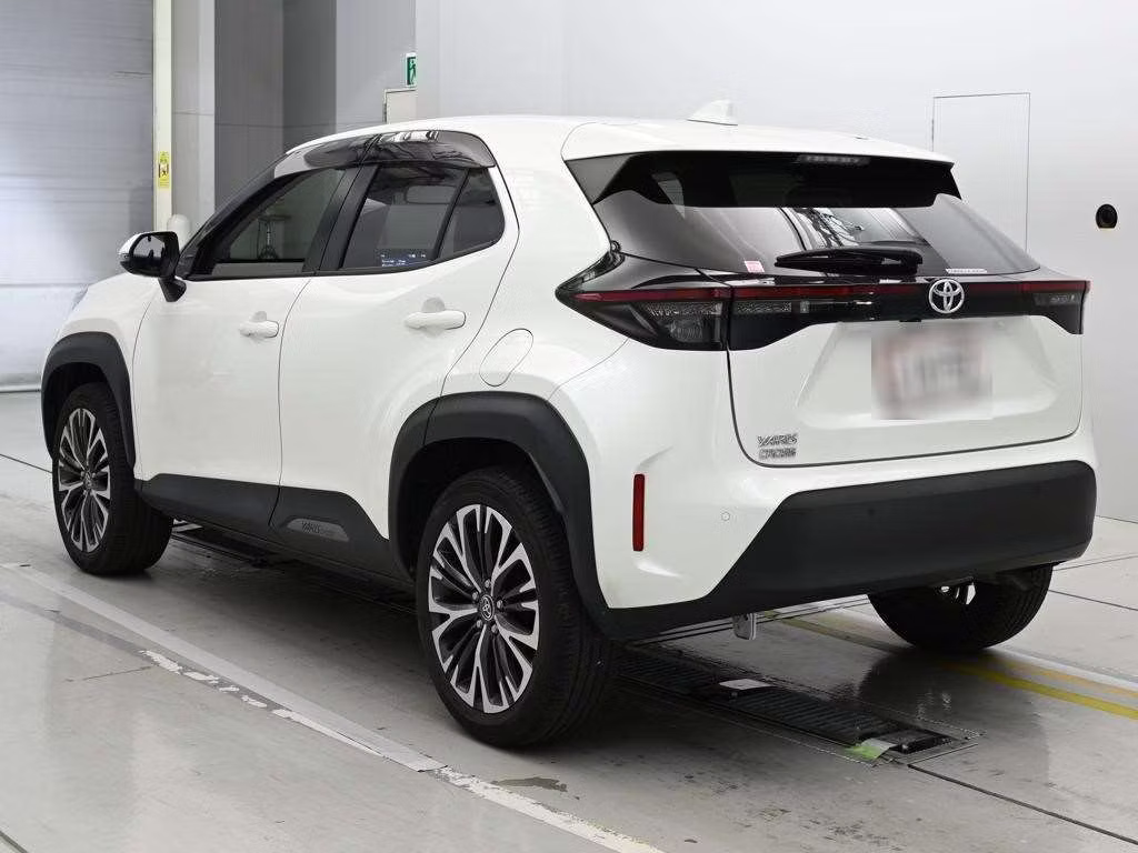 TOYOTA YARIS CROSS
