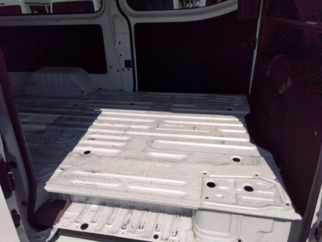 NISSAN CARAVAN