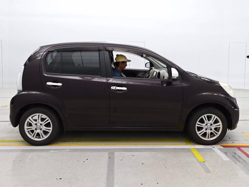 TOYOTA PASSO
