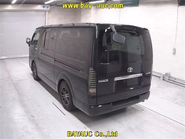 TOYOTA REGIUS ACE