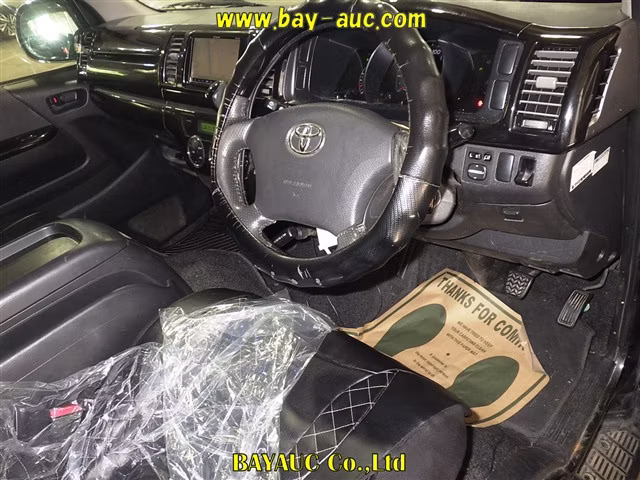 TOYOTA REGIUS ACE