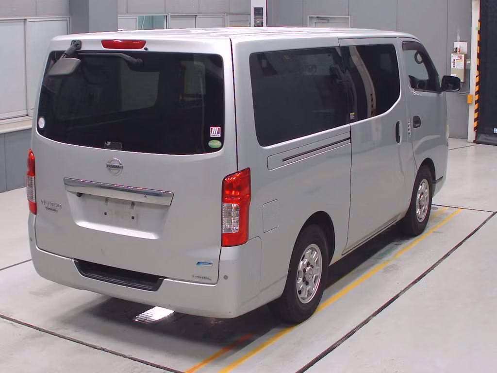 NISSAN NV350 CARAVAN