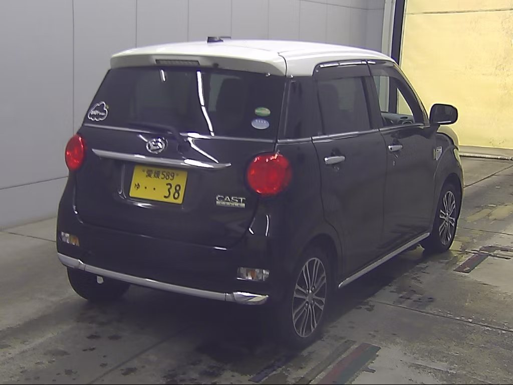 DAIHATSU CAST