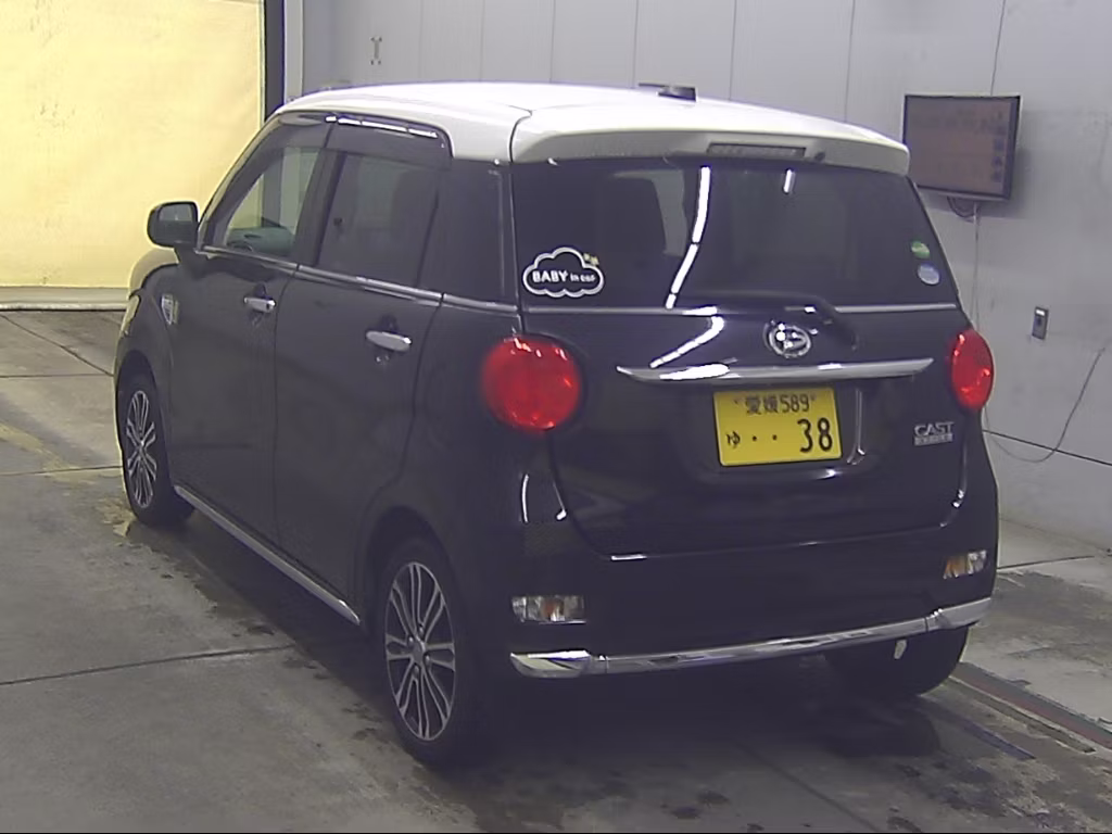 DAIHATSU CAST
