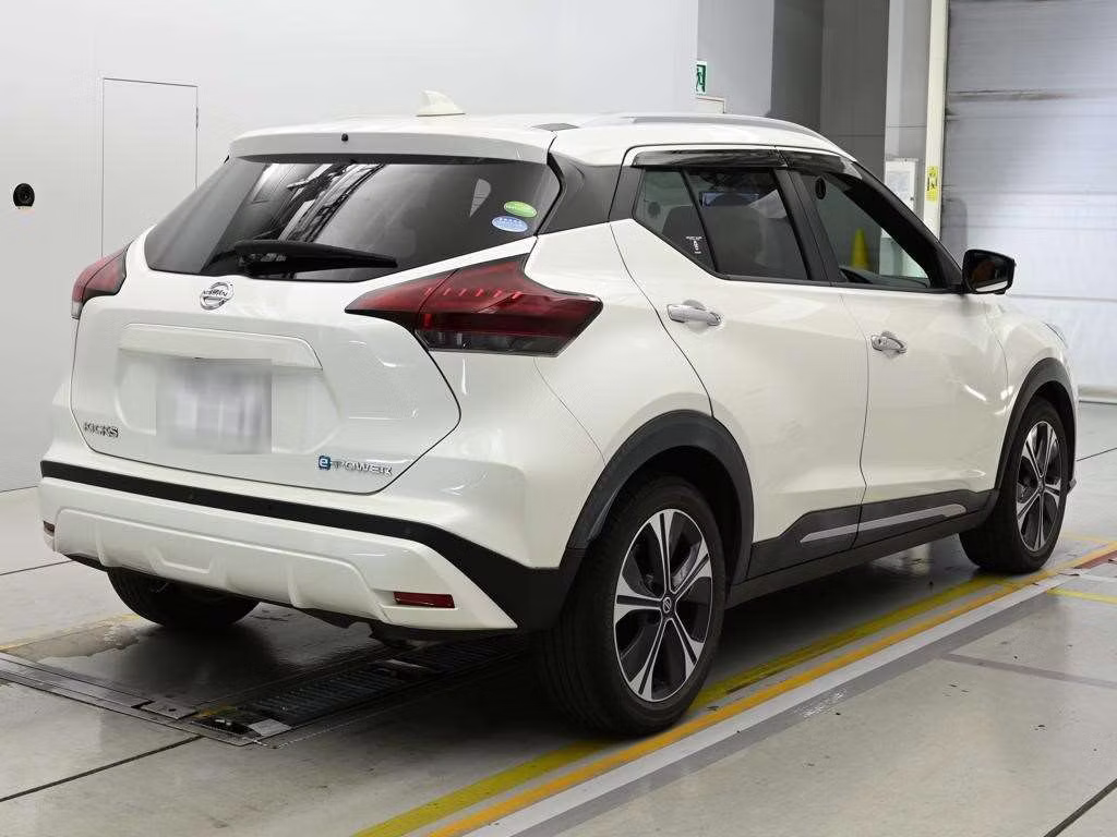 NISSAN KICKS
