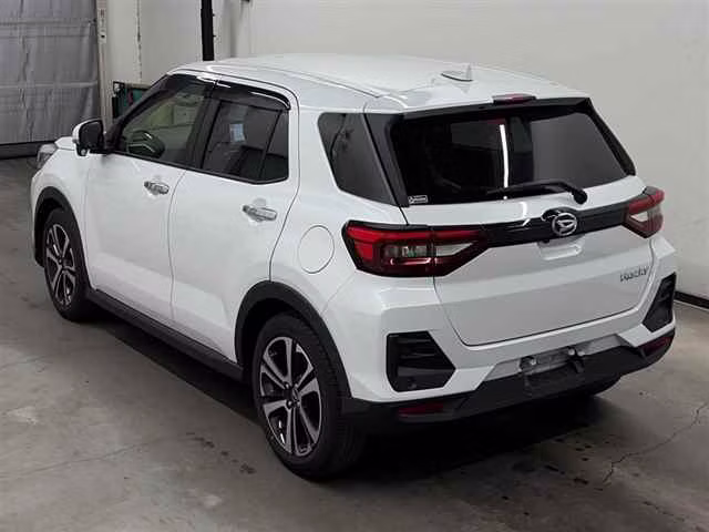 DAIHATSU ROCKY