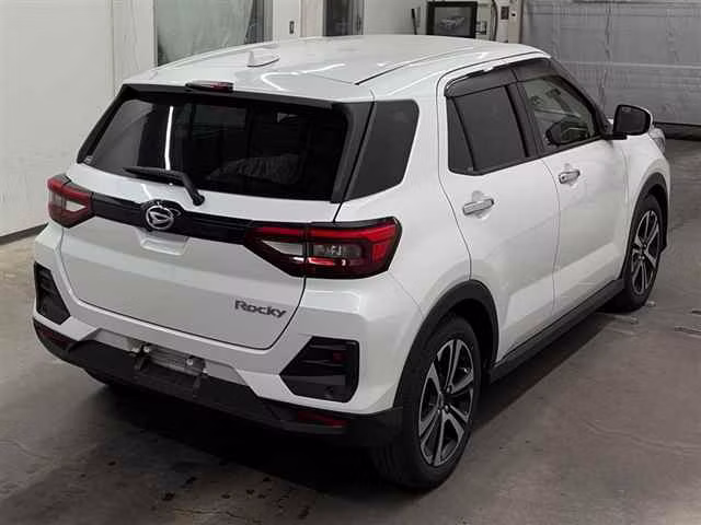 DAIHATSU ROCKY
