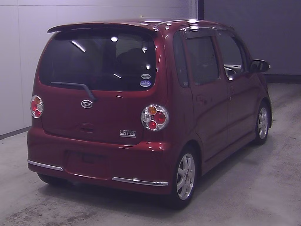 DAIHATSU MOVE LATTE