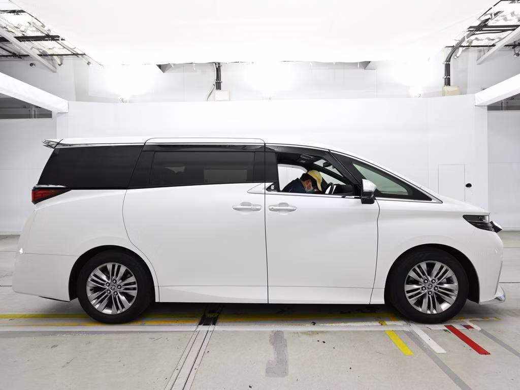 TOYOTA ALPHARD