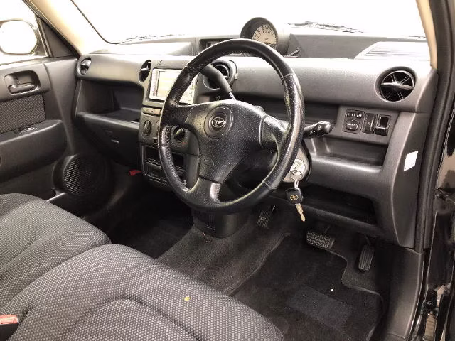 TOYOTA BB