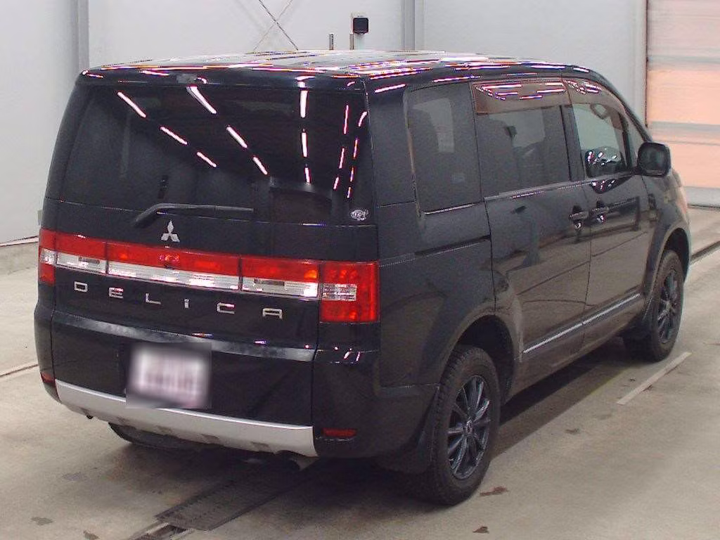 MITSUBISHI DELICA D:5