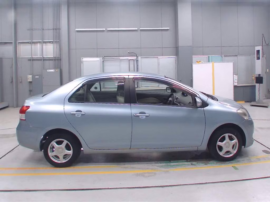 TOYOTA BELTA