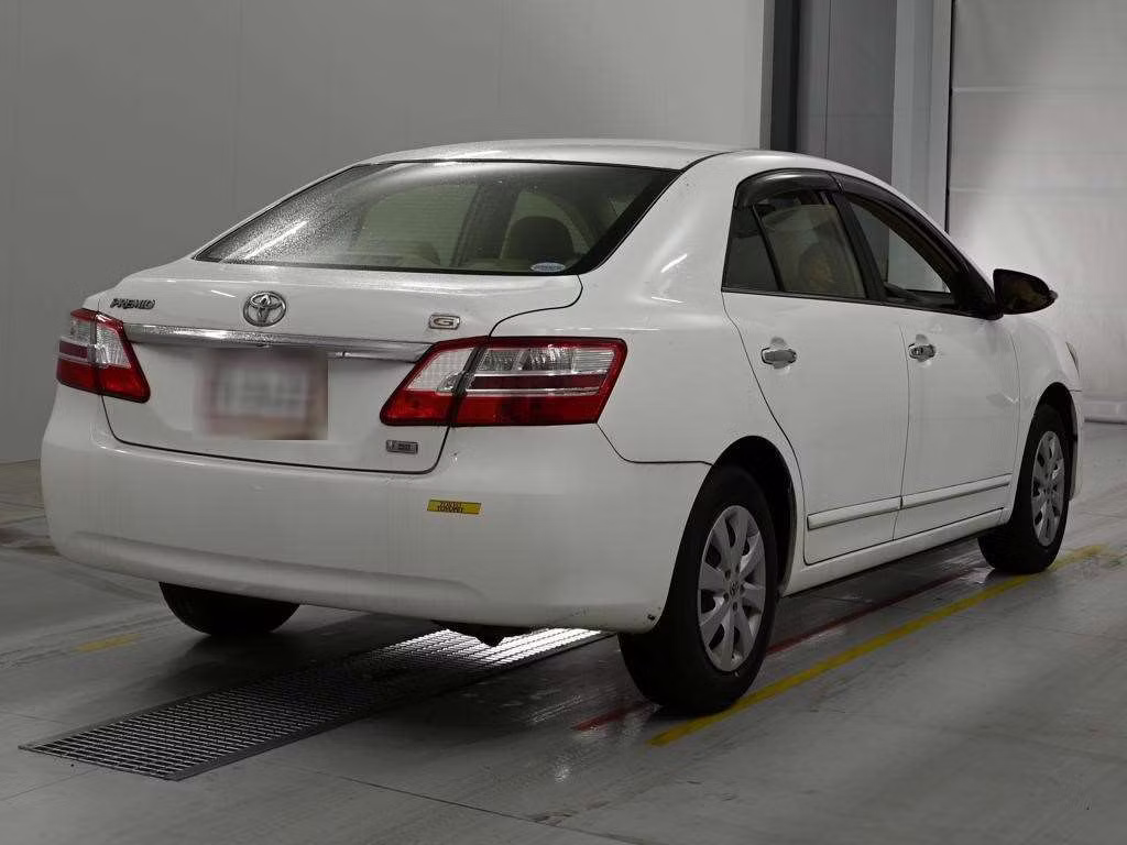 TOYOTA PREMIO