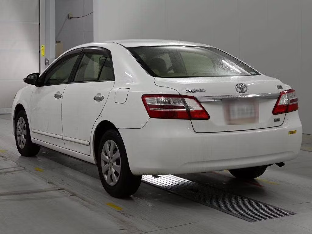 TOYOTA PREMIO