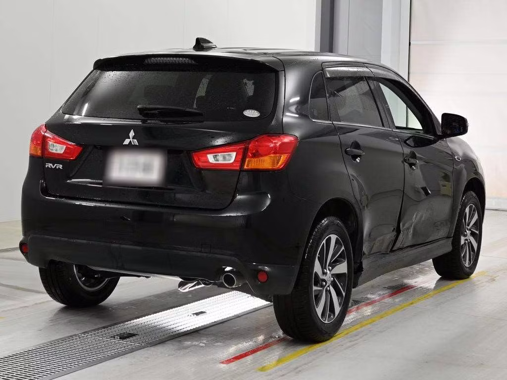 MITSUBISHI RVR