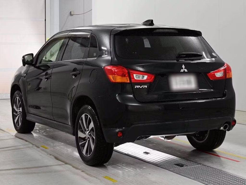MITSUBISHI RVR
