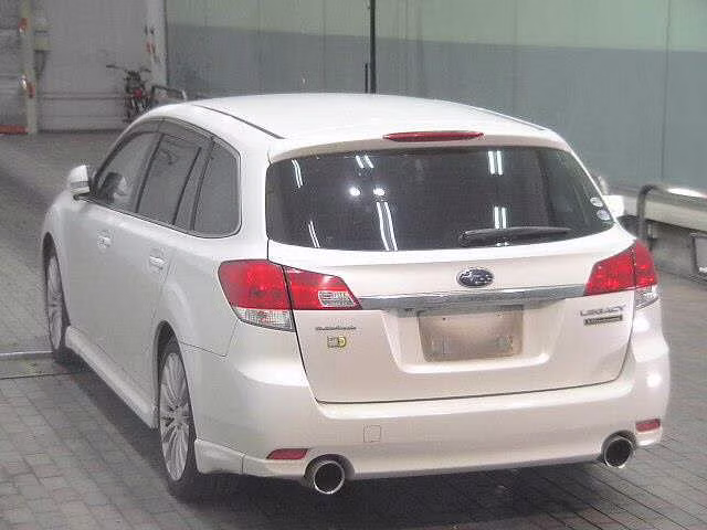 SUBARU LEGACY