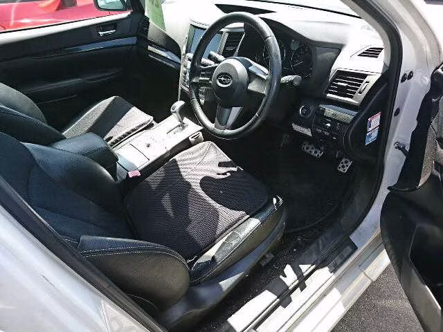 SUBARU LEGACY