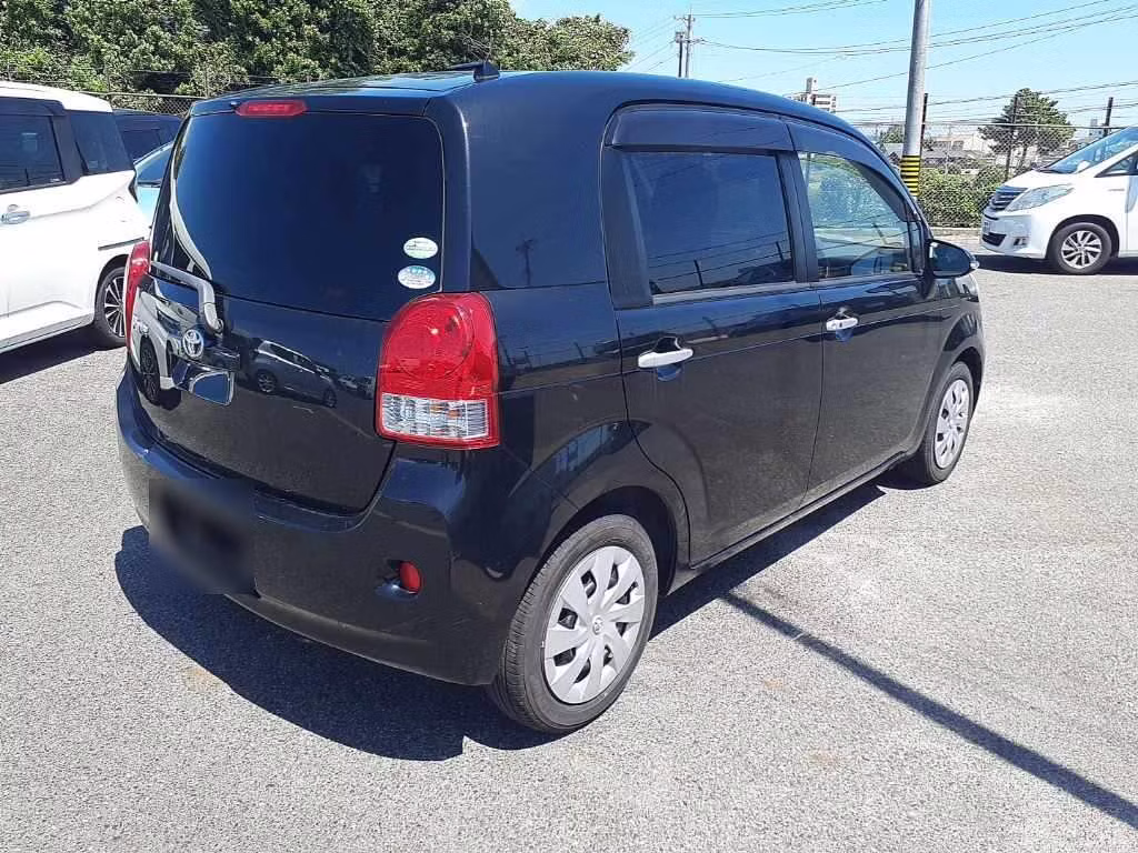 TOYOTA PORTE