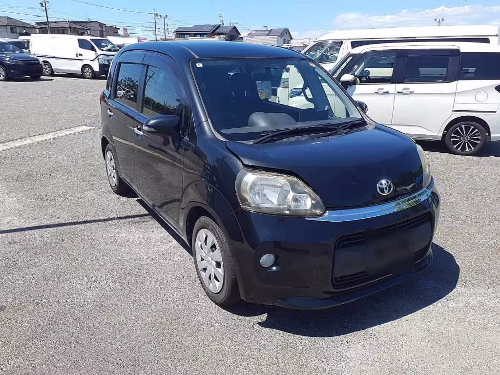 TOYOTA PORTE