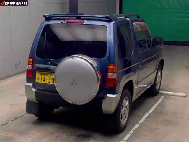 MITSUBISHI PAJERO MINI