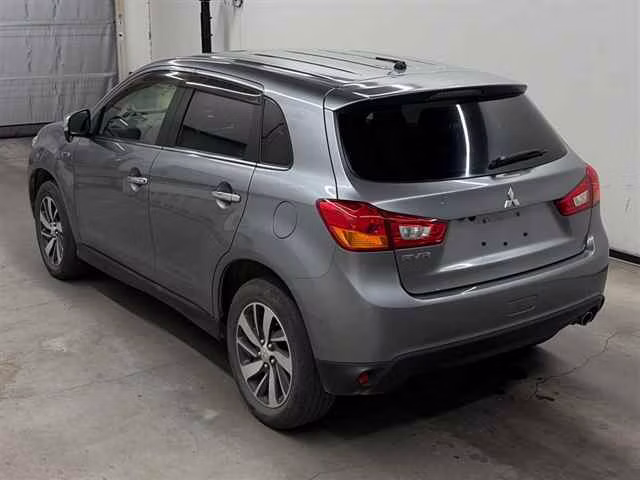 MITSUBISHI RVR