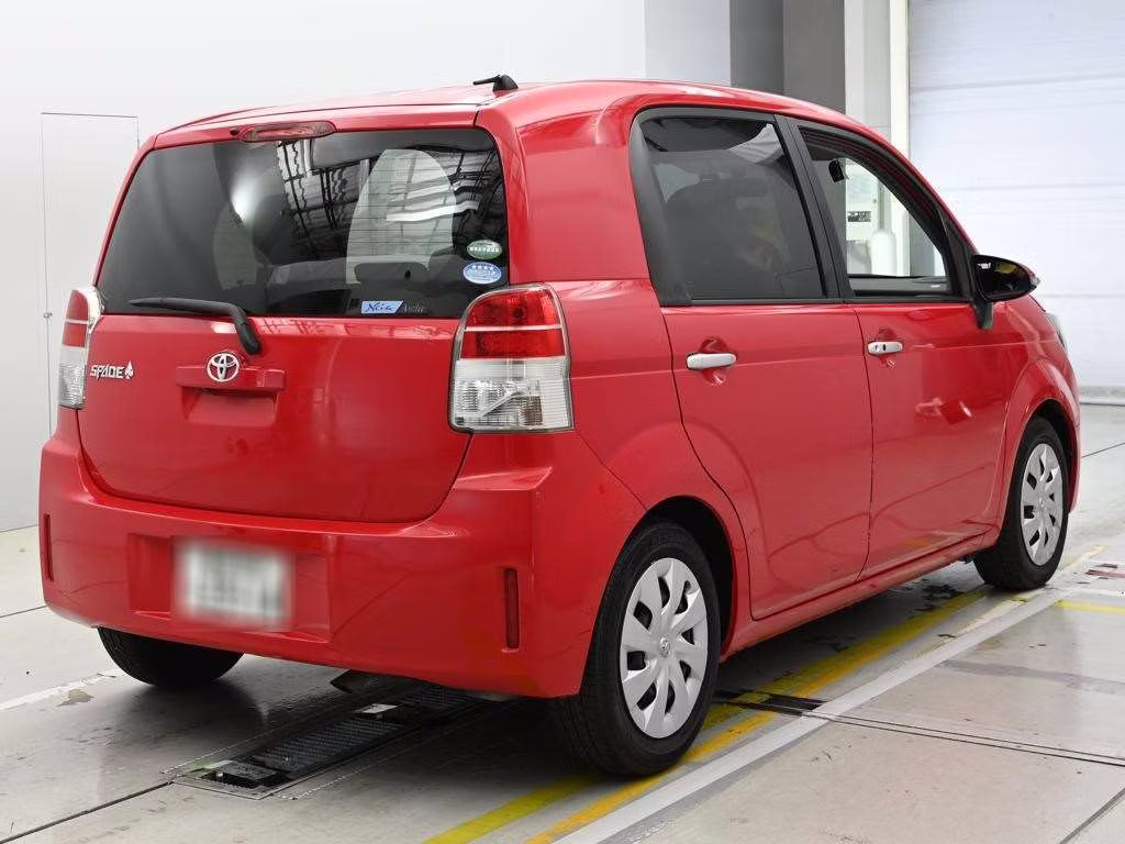 TOYOTA SPADE