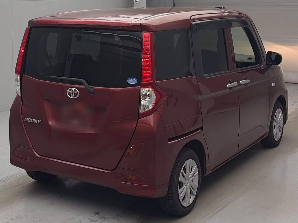 TOYOTA ROOMY
