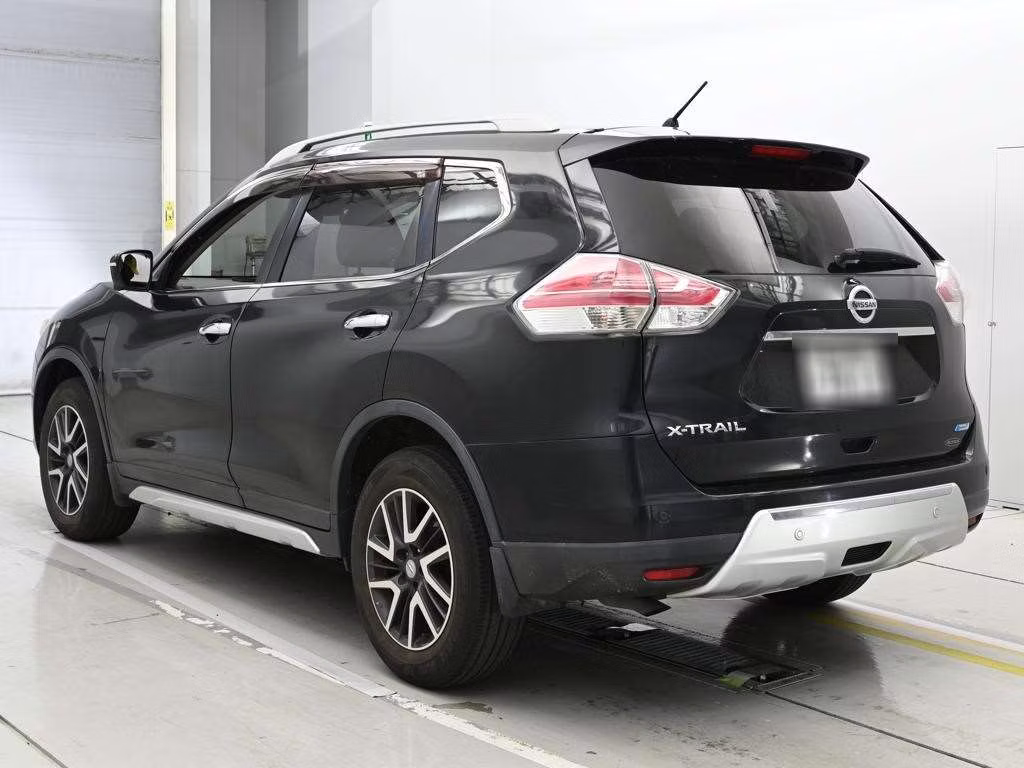 NISSAN X-TRAIL