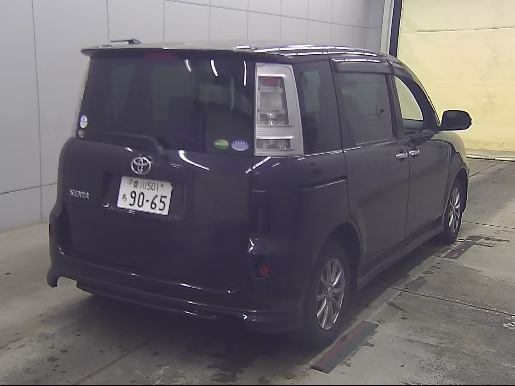 TOYOTA SIENTA