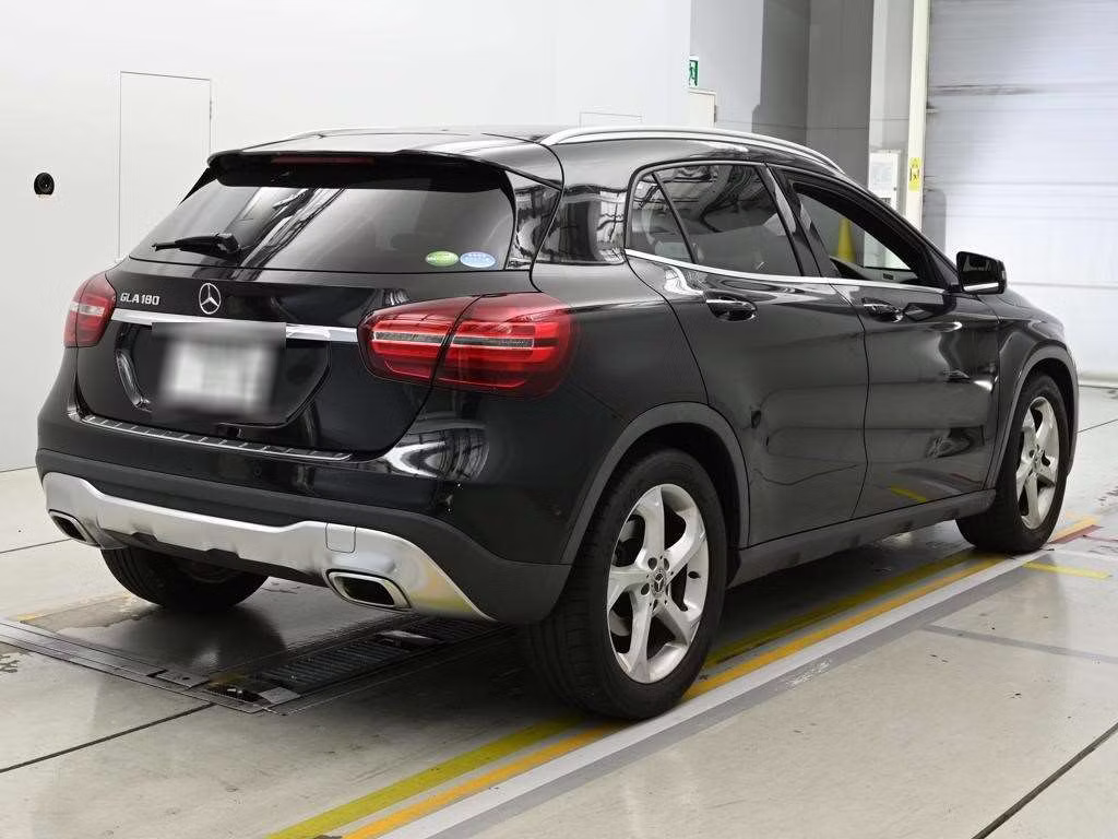 MERCEDES-BENZ GLA-CLASS