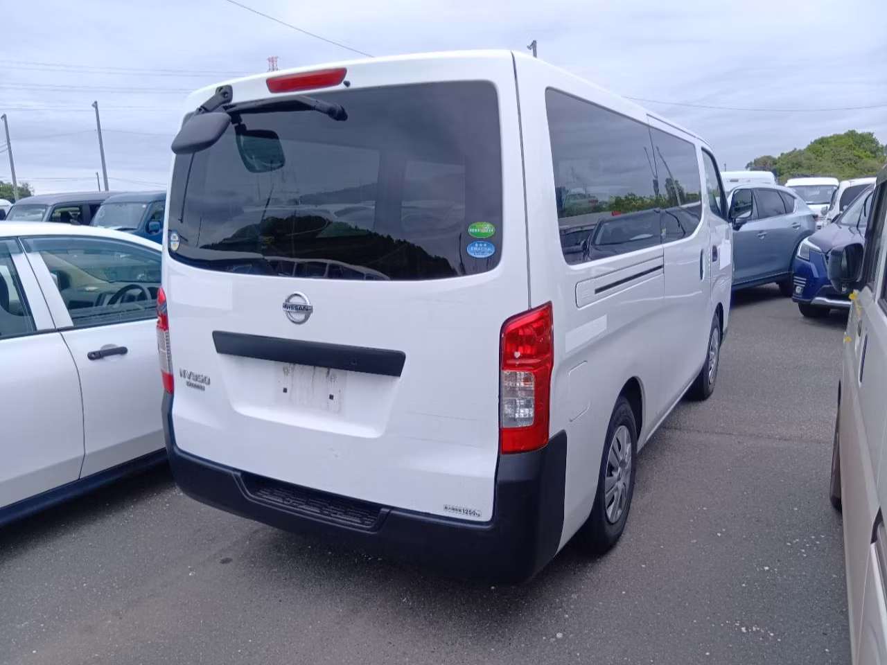 NISSAN NV350 CARAVAN