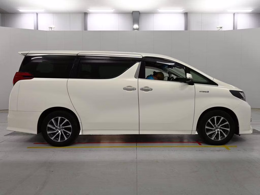 TOYOTA ALPHARD