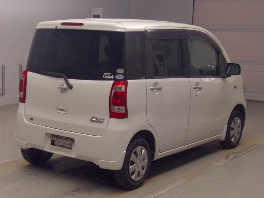 DAIHATSU TANTO EXE