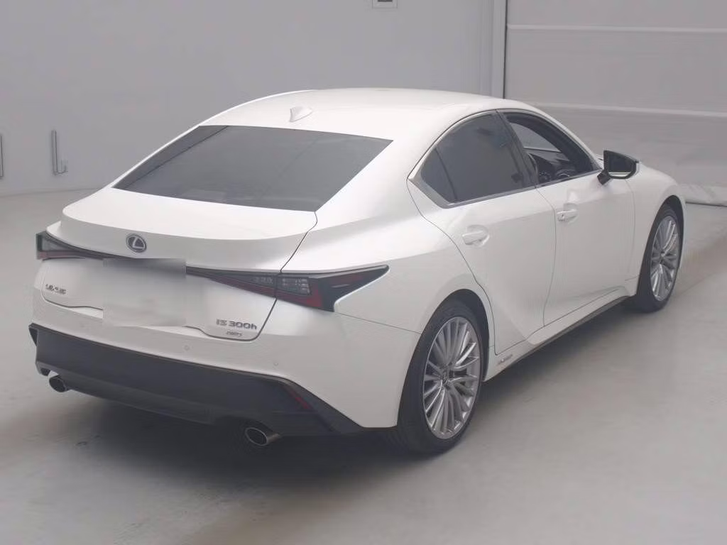 LEXUS IS300H