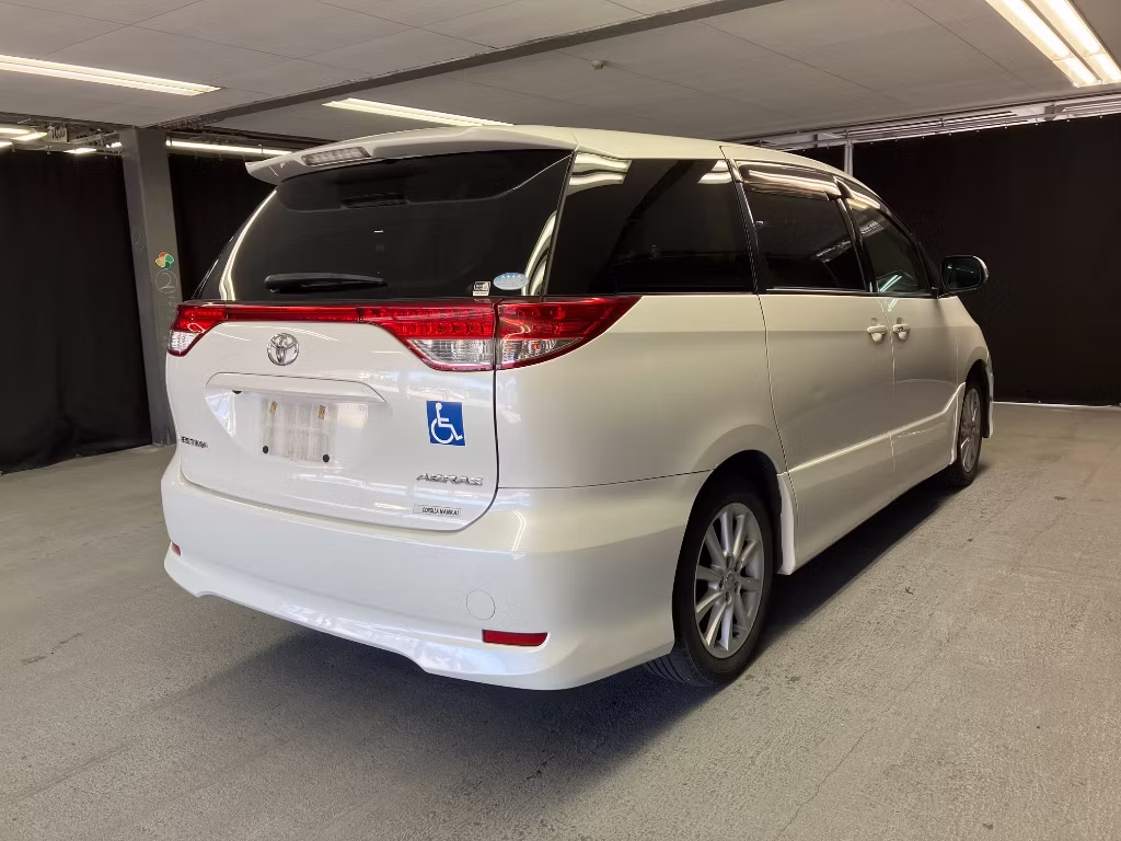 TOYOTA ESTIMA