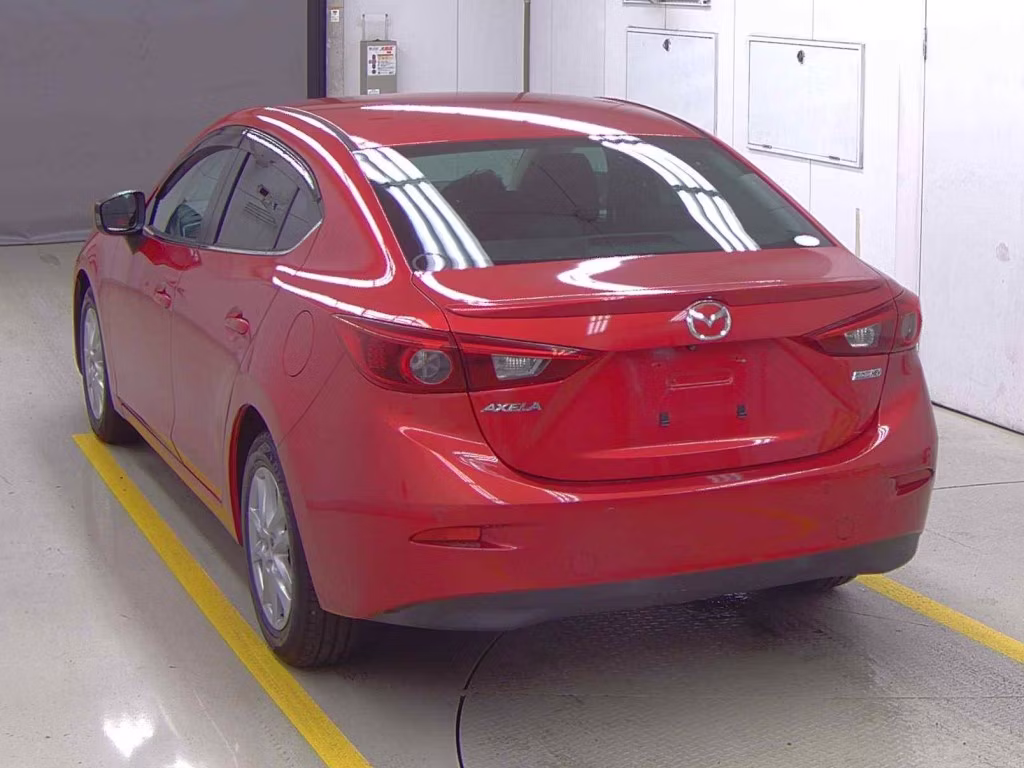 MAZDA AXELA