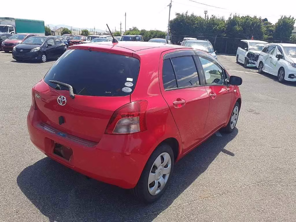 TOYOTA VITZ