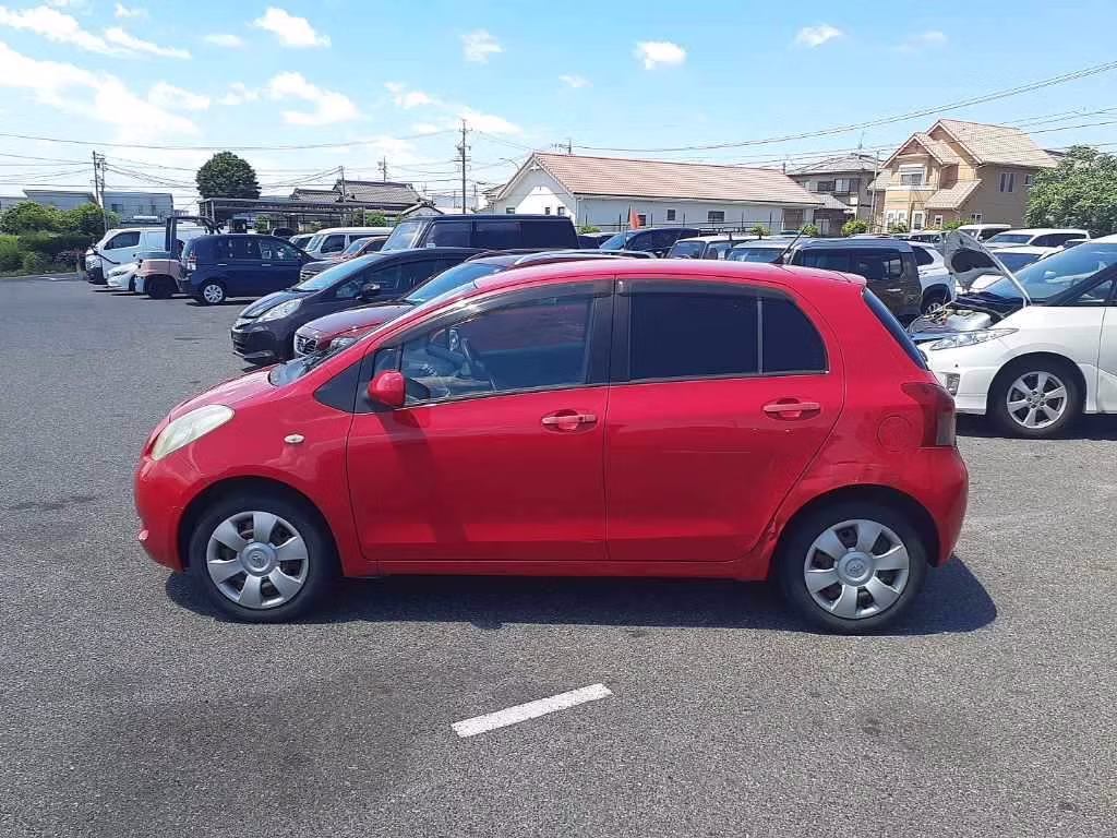 TOYOTA VITZ