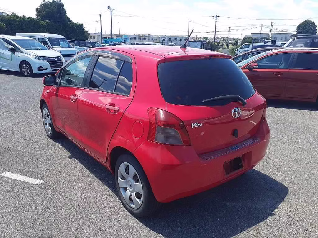 TOYOTA VITZ