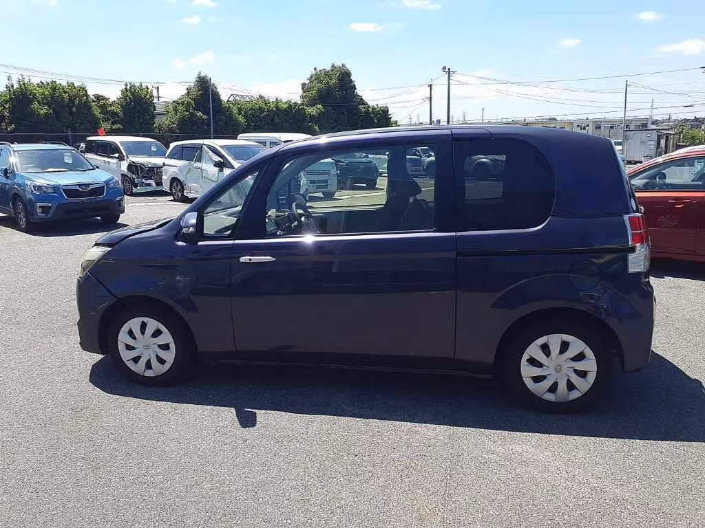TOYOTA SPADE