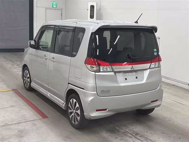 MITSUBISHI DELICA D:2