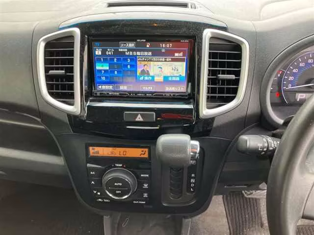 MITSUBISHI DELICA D:2