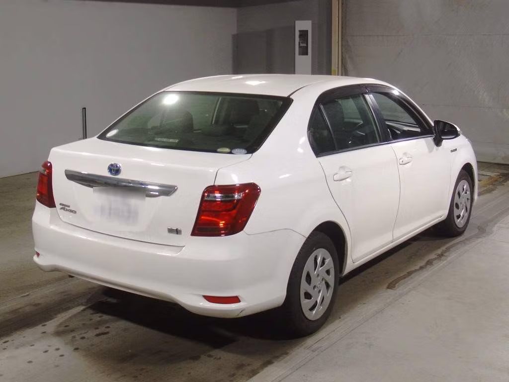 TOYOTA COROLLA AXIO