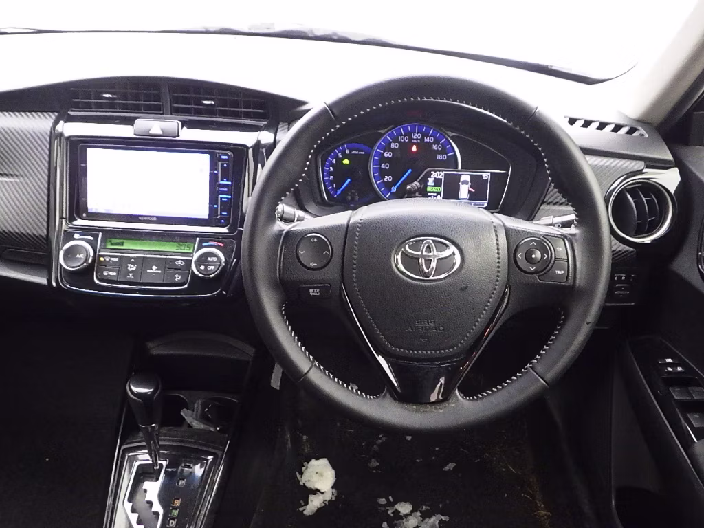 TOYOTA COROLLA FIELDER