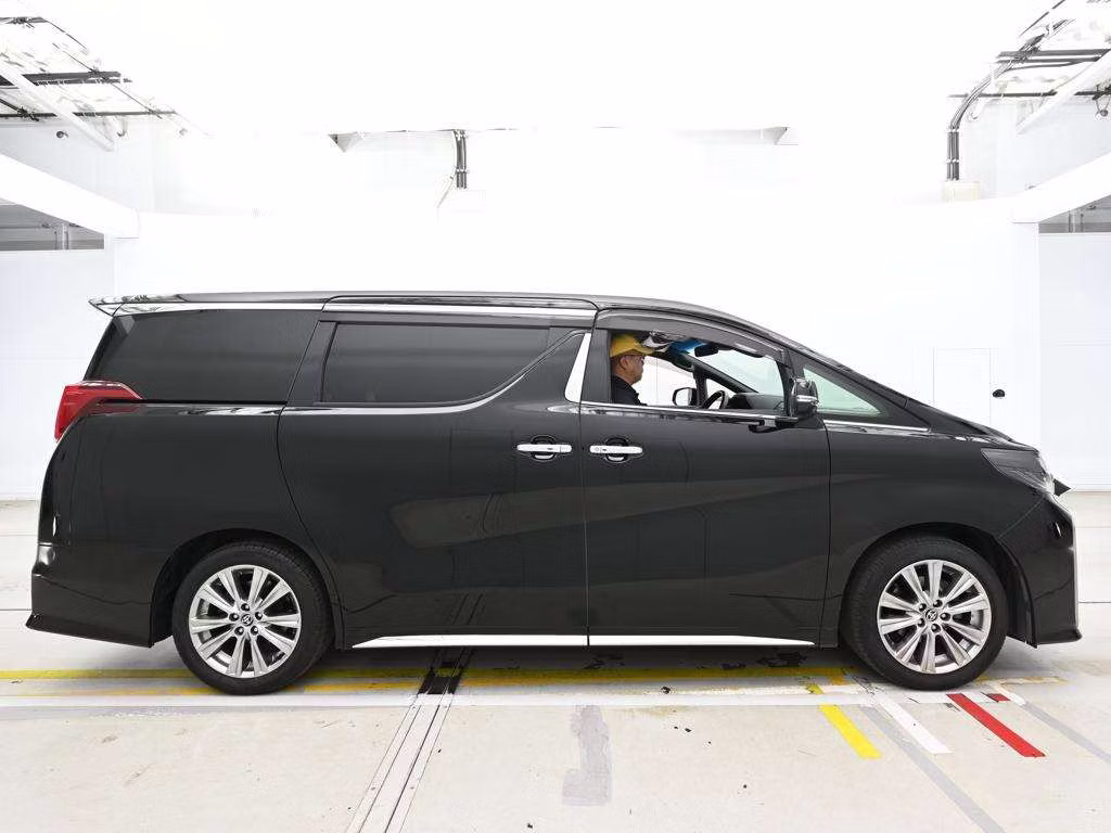TOYOTA ALPHARD