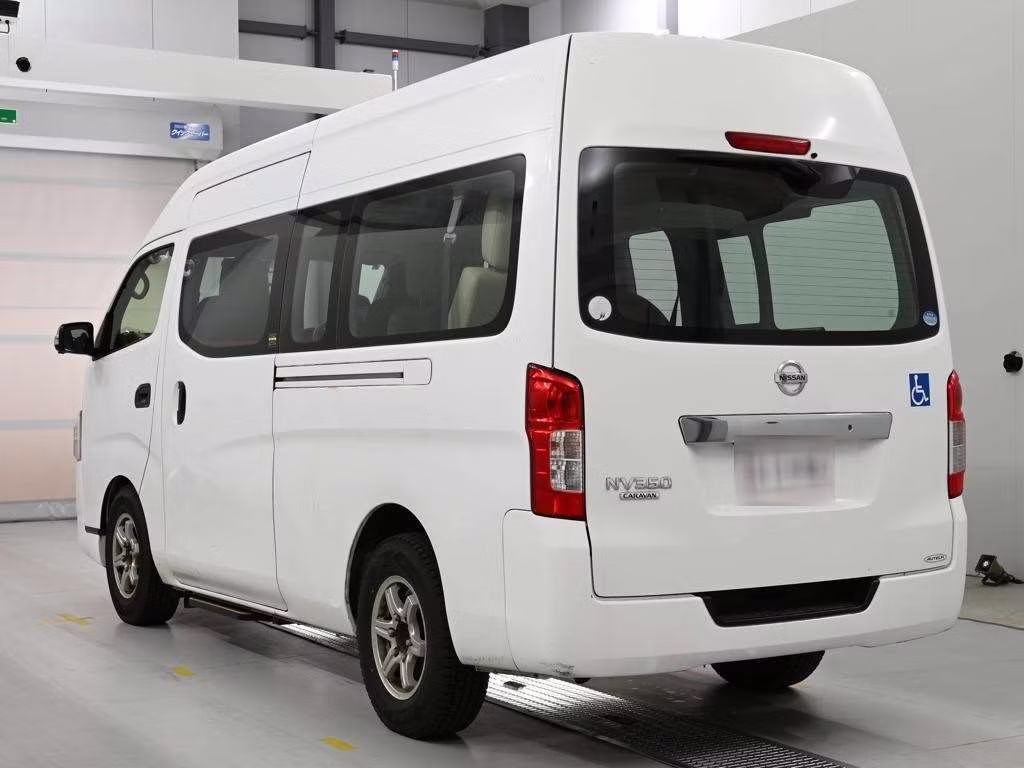 NISSAN NV350 CARAVAN