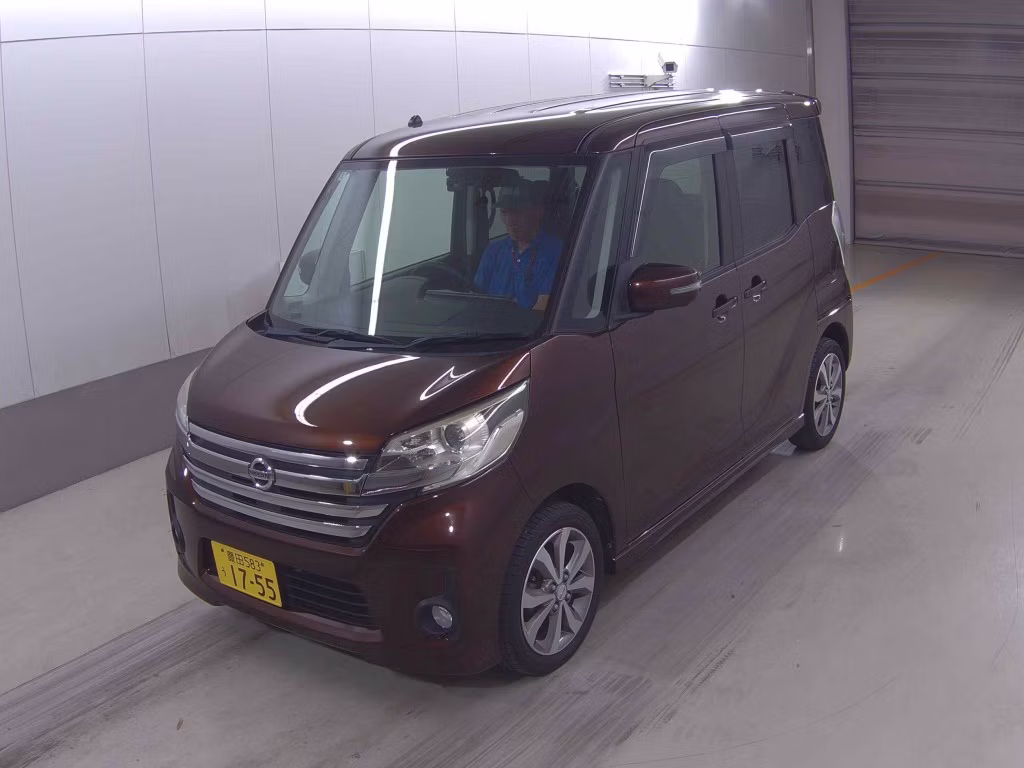 NISSAN DAYZ ROOX