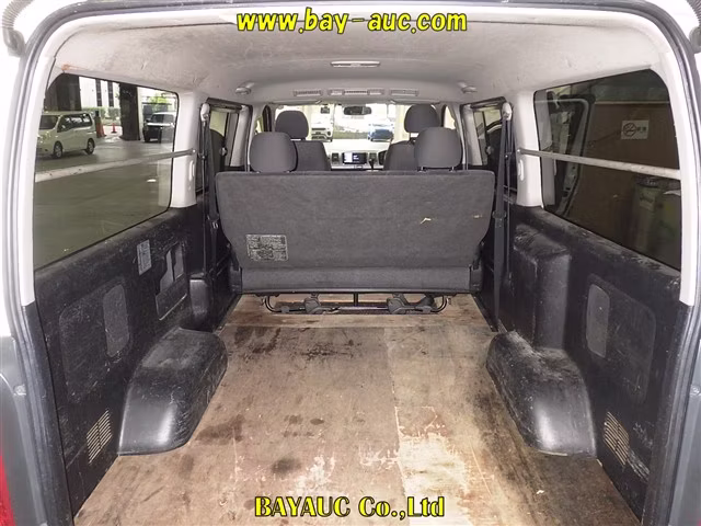 TOYOTA REGIUS ACE