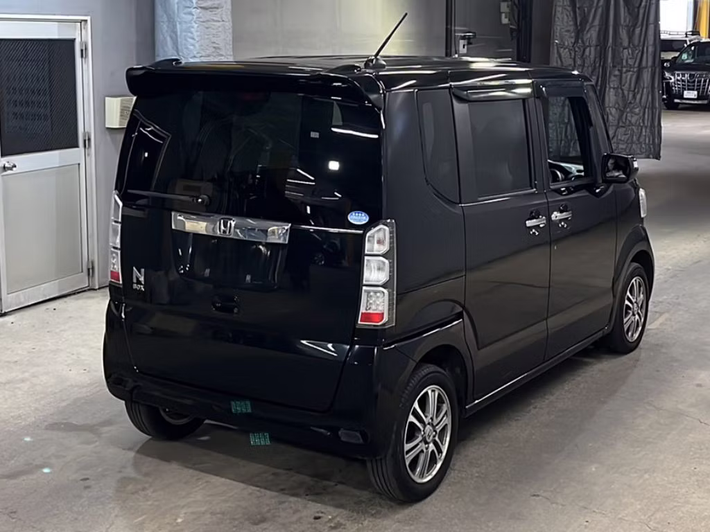 HONDA N-BOX